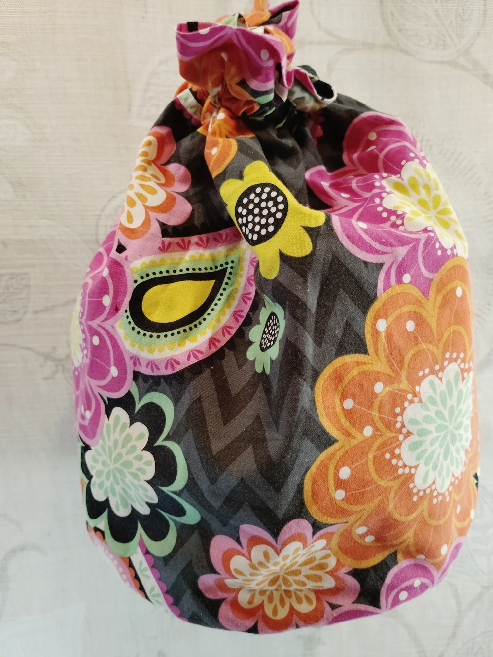 Vera Bradley Pink Orange Grey Chevron Cosmetic Drawstring Bag